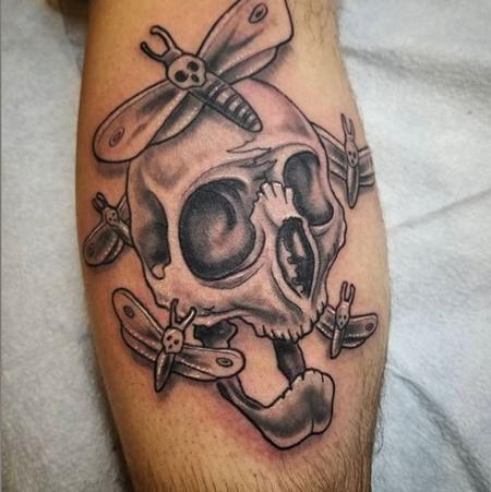 Tattoos - Moths to a Skull - 140543